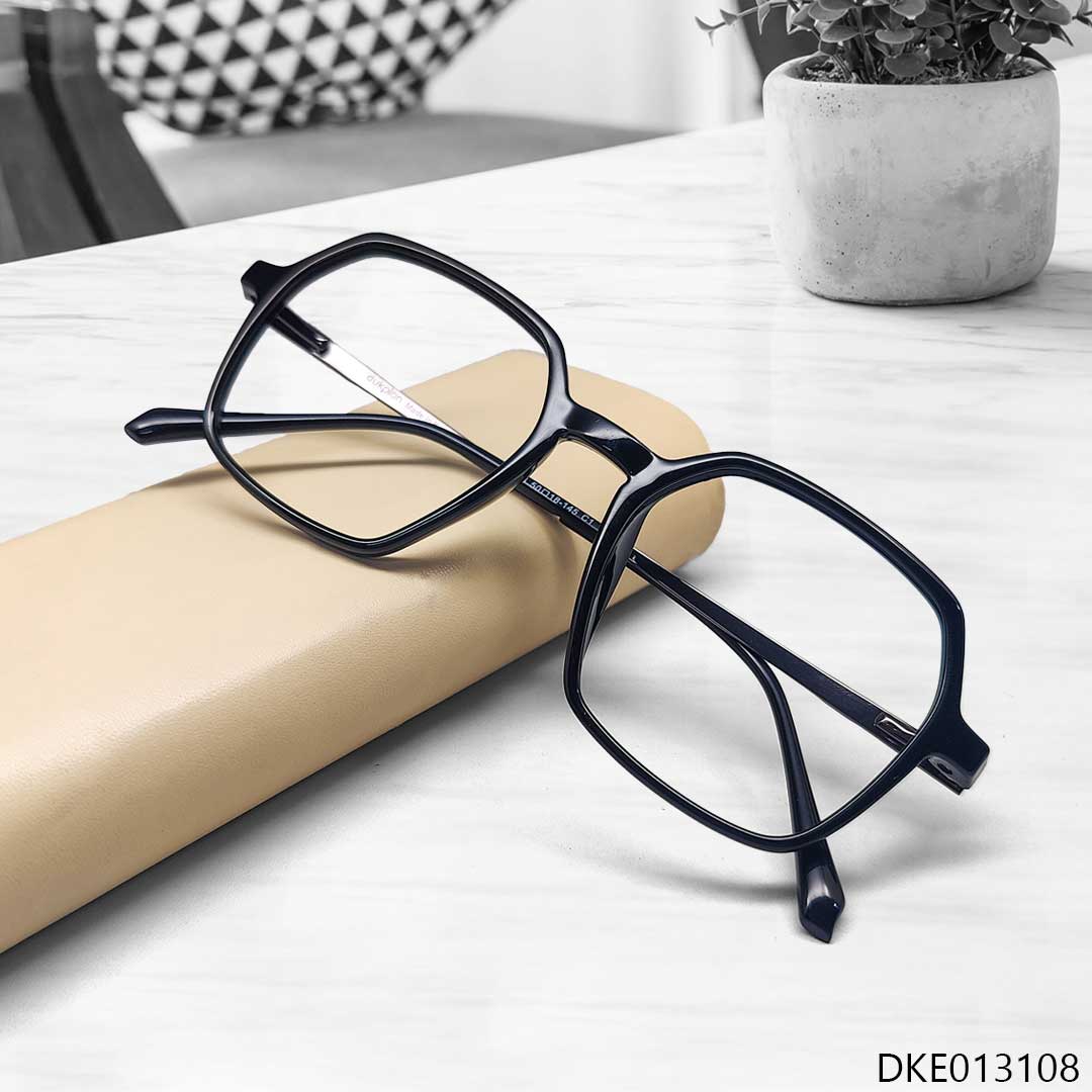 Glossy Black Color Light Weight Eyewear