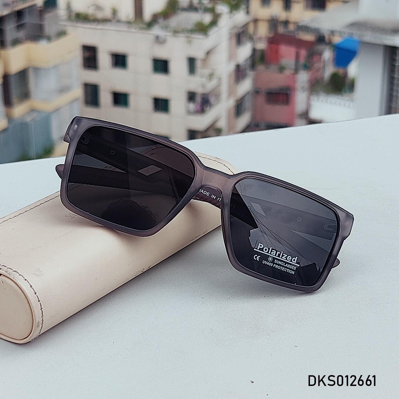 Light Weight Premium Quality Sunglass .