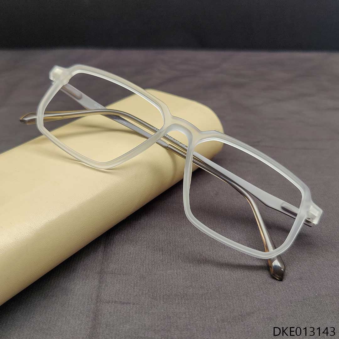 Square Shape and Transparent Fiber Eyeglass