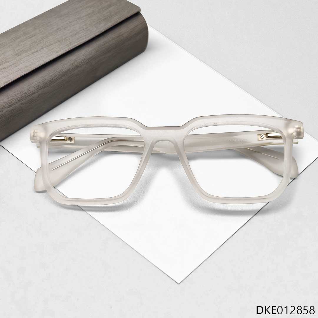 Premium Quality Fiber and Metal Built Eyeglass