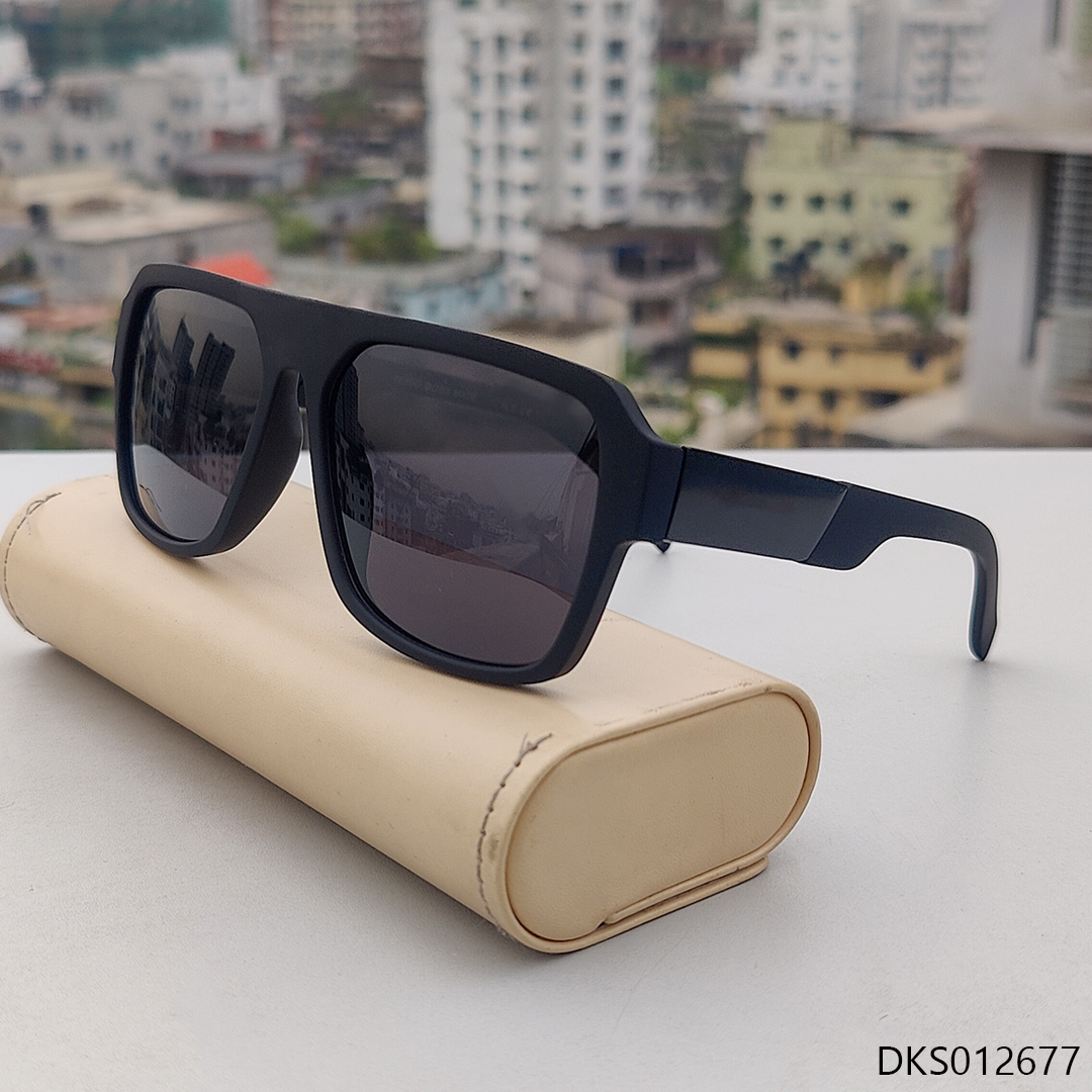 High Quality Most Fashionable Matt Black Sunglass
